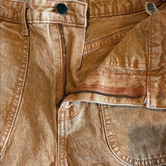 Universal Thread Tan High Rise Jean Shorts - Picture 7 of 8